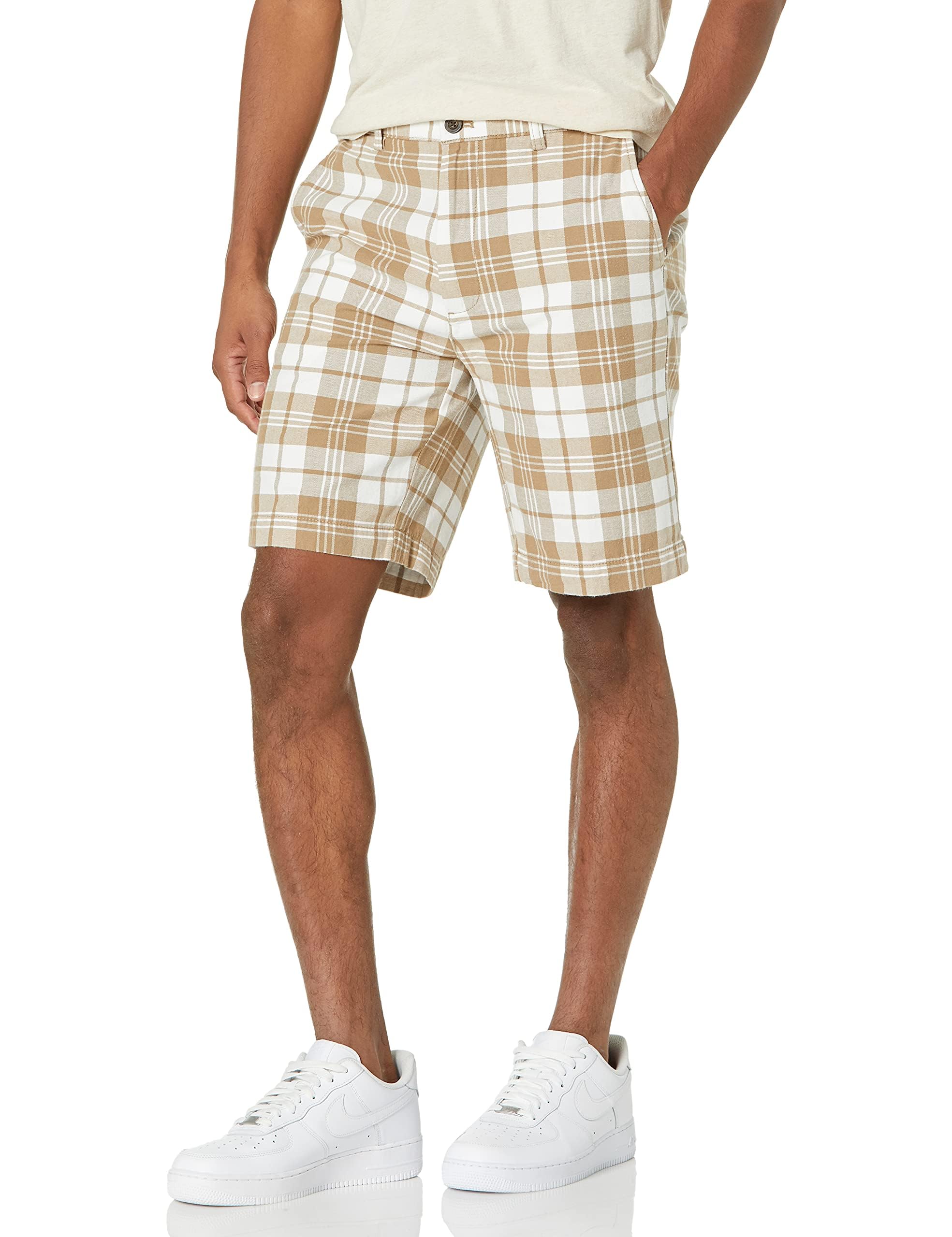 Amazon Essentials Men's Classic-Fit 9" Chino Shorts
